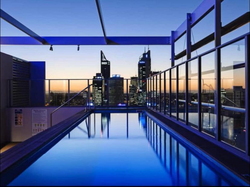 In The City Perth 1B1B Pool And Nice View 外观 照片